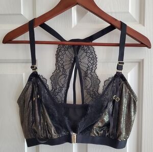 Cacique Metallic lace front closure bralette Size 38 DDD In Black And Gold